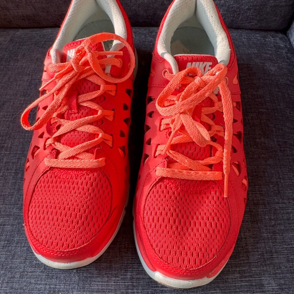 Nike Dual Fusion Run 2 Pink/Red Women’s Size 9 (599564-600)